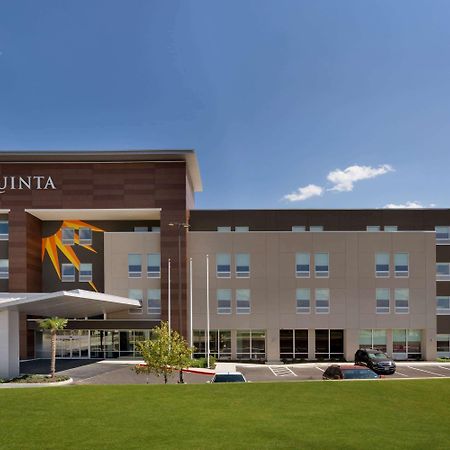 La Quinta Inn & Suites By Wyndham San Antonio Seaworld Lafb Dış mekan fotoğraf