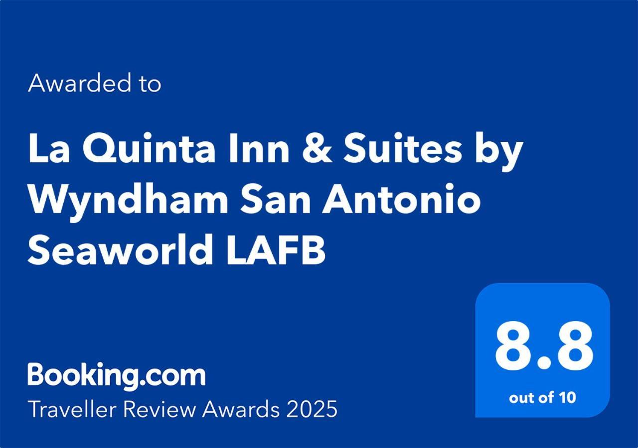 La Quinta Inn & Suites By Wyndham San Antonio Seaworld Lafb Dış mekan fotoğraf